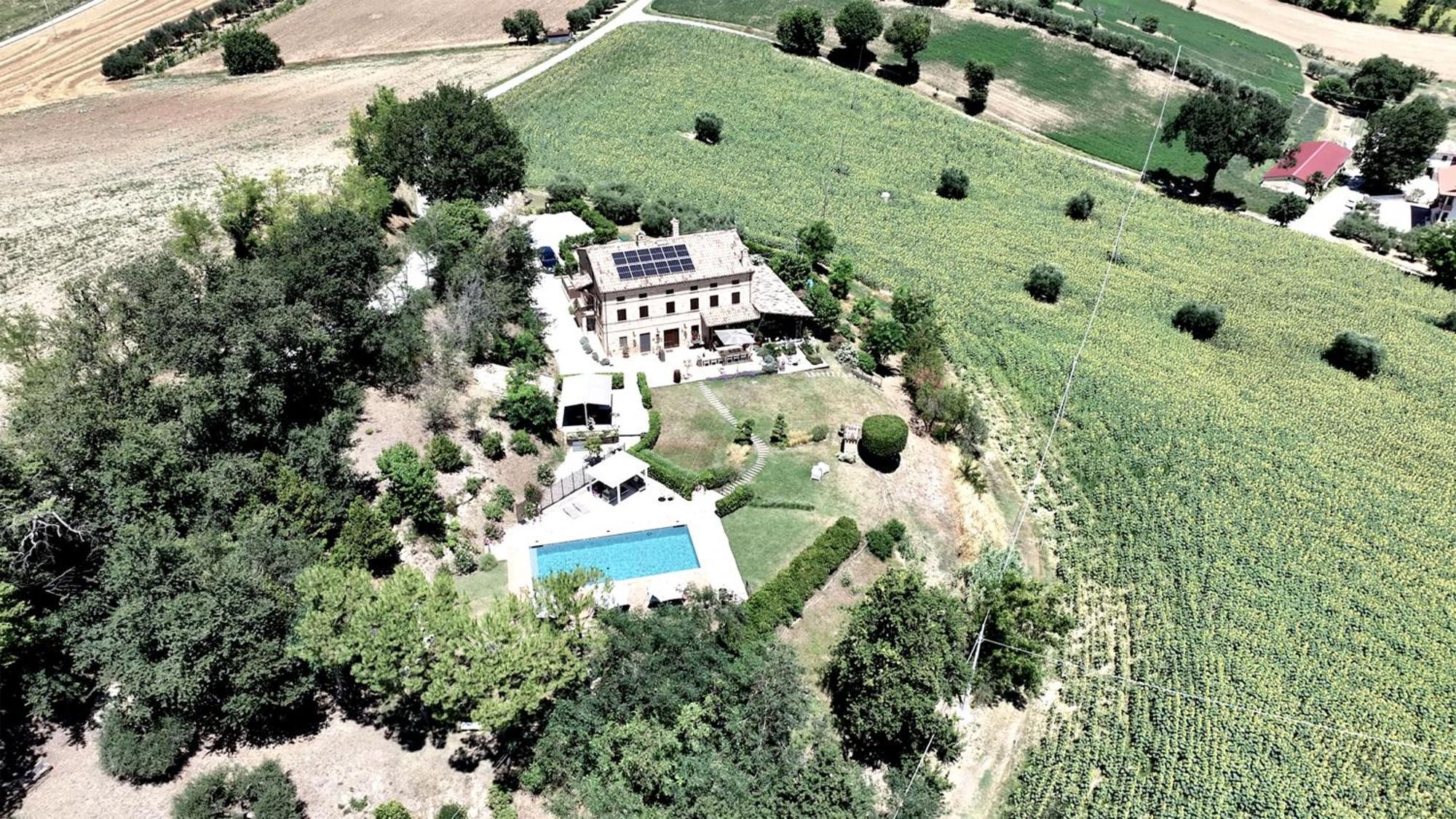 Bed And Breakfast La Vecchia Scuola Montefano Kültér fotó
